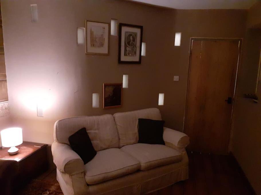 ווסטון סופר מארה Characterful Cottage Near The Sea, Beach, Pier & Shops מראה חיצוני תמונה