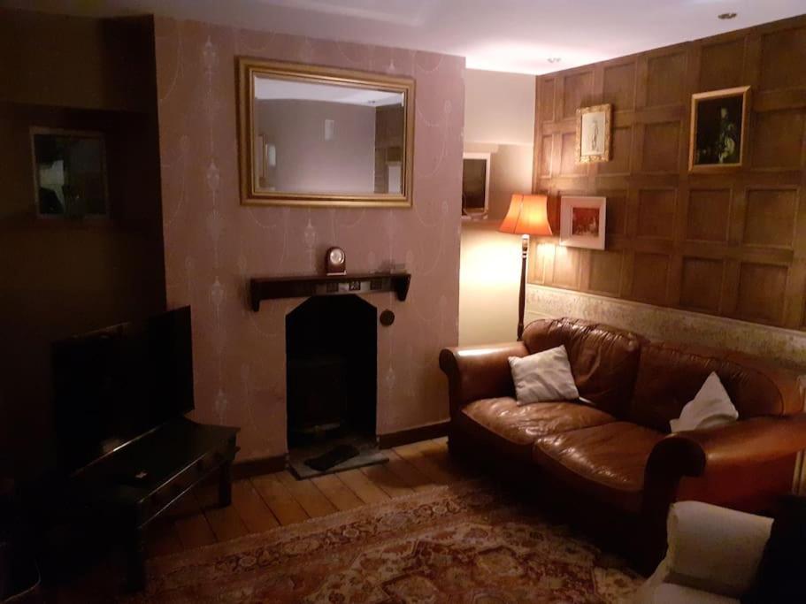 ווסטון סופר מארה Characterful Cottage Near The Sea, Beach, Pier & Shops מראה חיצוני תמונה