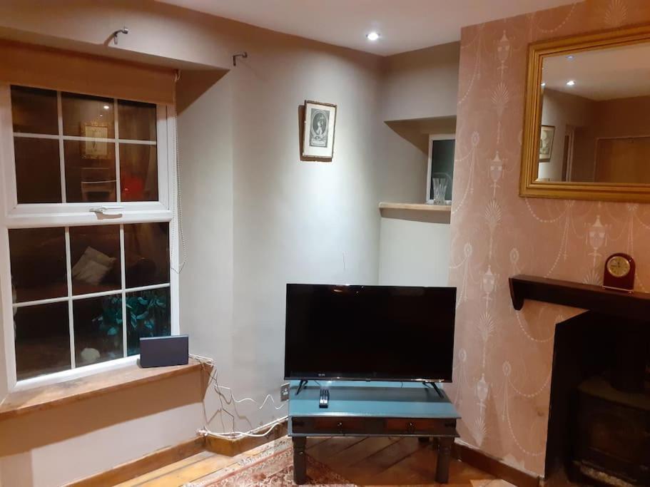 ווסטון סופר מארה Characterful Cottage Near The Sea, Beach, Pier & Shops מראה חיצוני תמונה